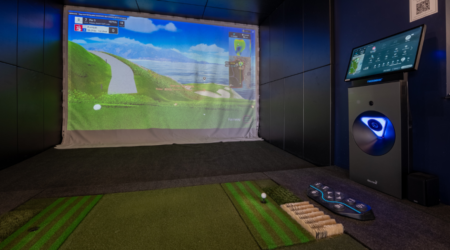 2-1-Fore indoor golf simulator opens in Richardson